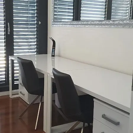 Delux Apartma Jana *